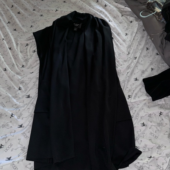 Business vest. St Johns Caviar - Picture 2 of 2